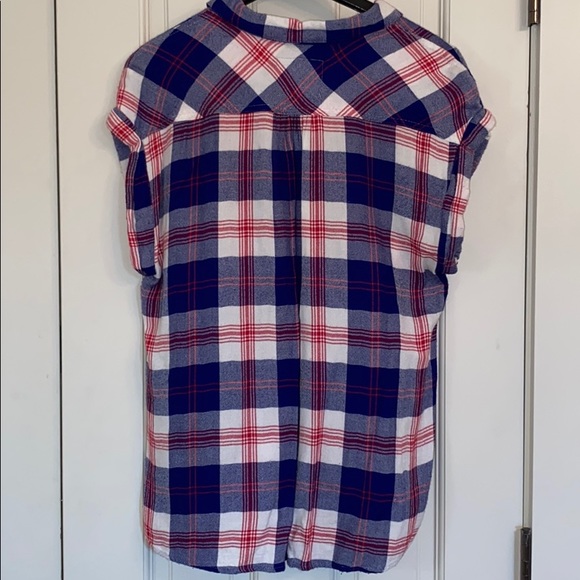 Rails Cropped Sleeve Plaid Top - Picture 2 of 4